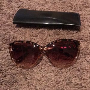 kardashian kollection aviator sunglasses